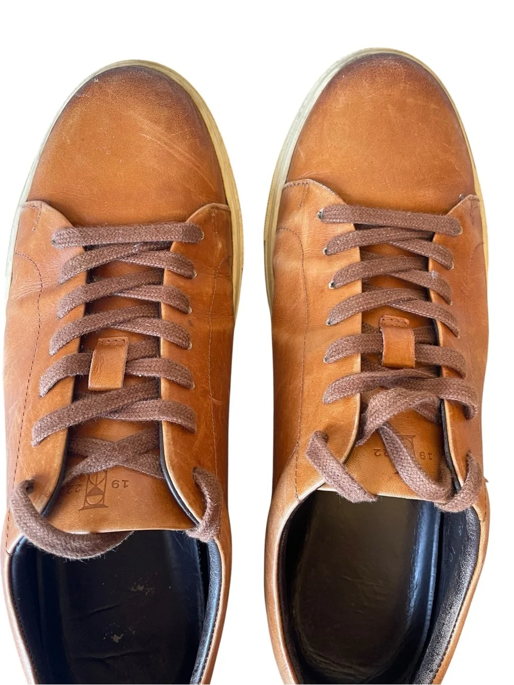 Allen Edmonds low top